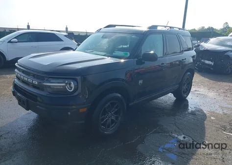 2022 Ford Bronco Sport Big Bend z USA, uszkodzony, nr VIN 3FMCR9B60NRE21101